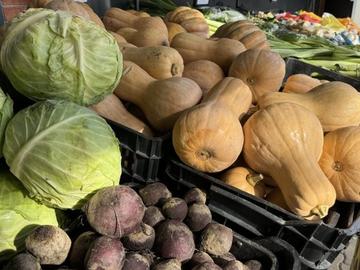 Основни храни и някои зеленчуци поскъпват у нас
