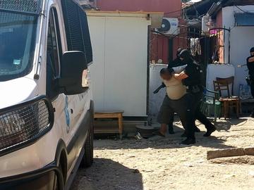 Близо 300 са участниците в масов бой в Асеновград, 12 са простреляни с въздушна пушка