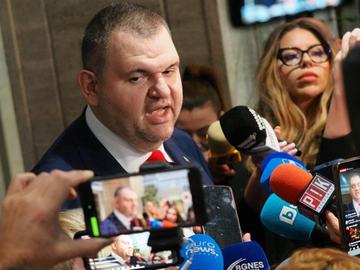 Пеевски: Не могат да избягат от миналото си, ще достигна всички