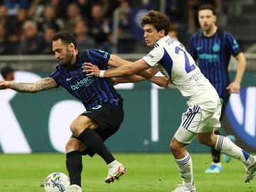 Неудържимият Чалханоглу вдигна Интер и го прати на финал за Купата