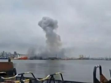 Морски дрон с експлозиви се взриви в Констанца, отцепиха района, евакуираха хората