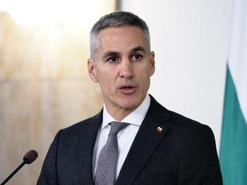 Гюров: Правителството работи по цялостен пакет от мерки срещу покачването на цените