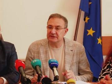 "Трудно поносима гледка": Откриха още три незаконни хосписа във Варна, граничещи с извращения