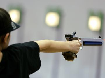 Николай Панов девети на пистолет при мъжете, една точка лиши България от бронз в отборното при жените