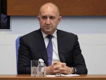 Парламентът ще изслуша Румен Радев за атаките срещу търговски кораби