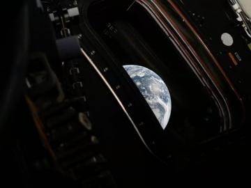 Астронавтите от "Артемис" са вече на половината път до Луната