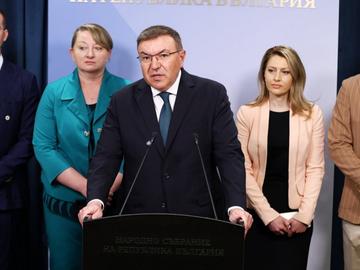 ГЕРБ-СДС внасят забрана на социалните мрежи за деца с дигитален портфейл и големи глоби