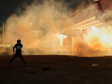 Израел заплаши "Хизбула" с опустошителен удар и започна нова вълна от атаки в Техеран