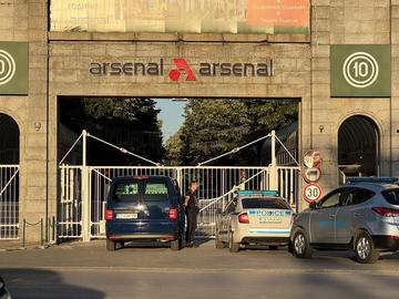 Пострадалият багерист в завод "Арсенал" е в критично състояние с тежки изгаряния