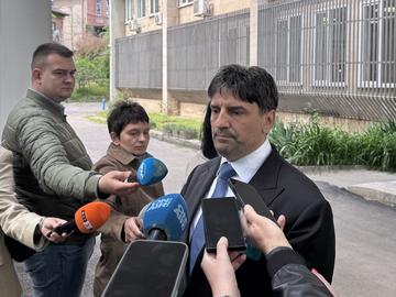 Двама души са задържани за опит за убийството на Димитър Русия и синът му