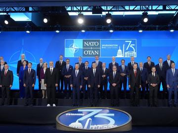 НАТО официално обеща военна помощ за Украйна от най-малко 40 млрд. евро