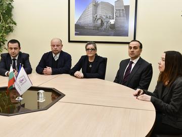 Посланикът на Азербайджан посети Шуменския университет