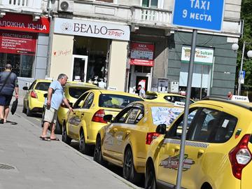 Разбраха се за цените на таксиметровите услуги в Шумен – първоначалната такса скача от 1,30 на 1,80 евро