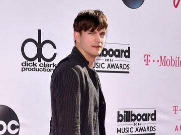 Отчаяната борба на Аштън Къчър да си върне славата след скандалите с Мастерсън и Пи Диди