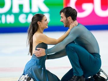 Олимпийските шампиони спечелиха и световната титла при танцовите двойки