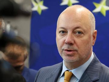 Желязков: Не се разследва заглушаването на сигнала на самолета на Урсула фон дер Лайен
