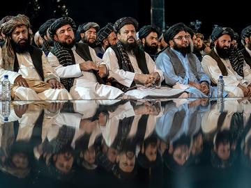 Русия покани талибаните, обявила за терористи, на икономически форум