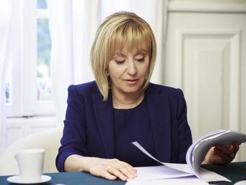 Мая Манолова оглави Комисията за защита на потребителите