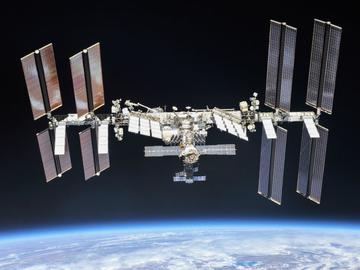 НАСА възлага на „Спейс Екс“ контролираното унищожаване на МКС