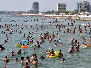 Двама мъже се удавиха в Слънчев бряг само за пет часа