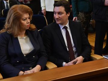 Зарков подкрепи Йотова, минути след като тя обяви, че ще се бори за пълен президентски мандат