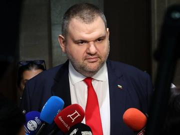 Пеевски предлага преговори за преформатиране на управлението